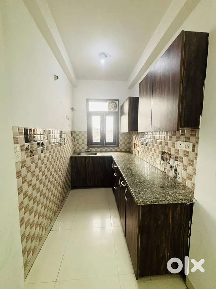 2bhk semi furnished flat