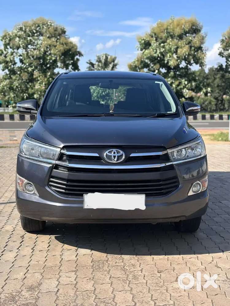 Toyota Innova Crysta 2018 Diesel Well Maintained