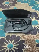 plantronics voyager 5200 uc with case