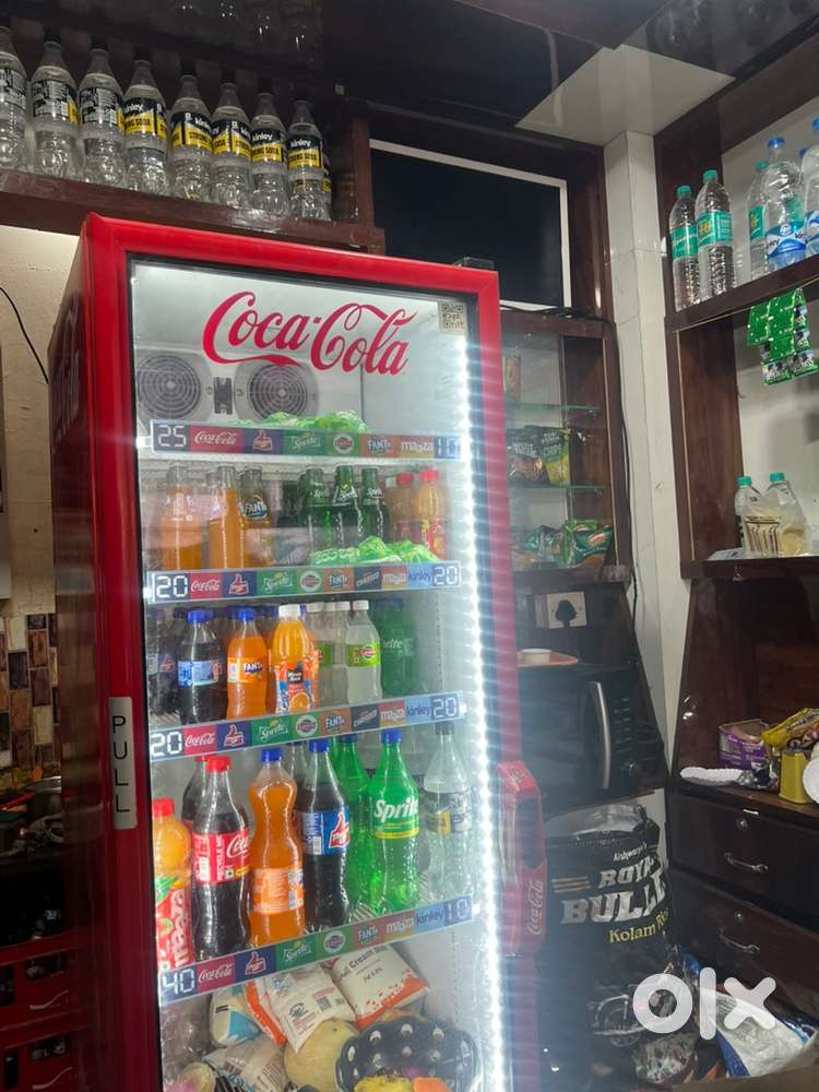 Juice and tea shop sale