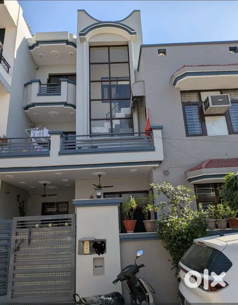 IN MS ENCLAVE 135 GAZ 5 BHK kothi  (MY OWN KOTHI )