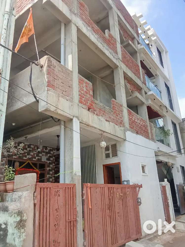 New Independent house G+2 par sqrad 150000 any  properties contact