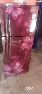 New condition lg 260and bosch 288 ltr fridge for sale in best price