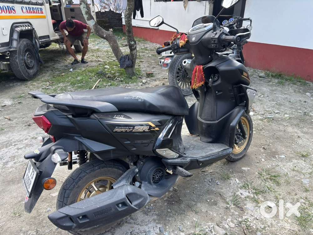 Yamaha ray ZR