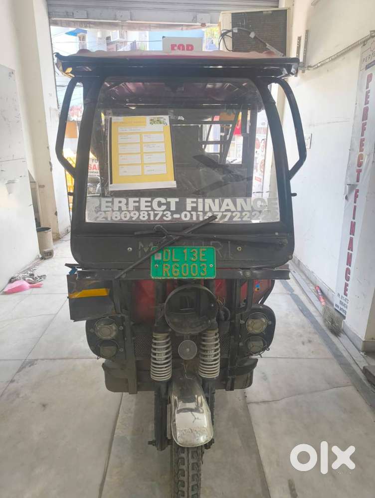 MAYURI RIKSHWA EV