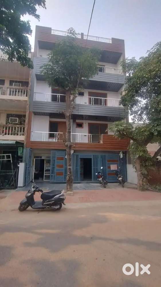 Himalaya proprties & Builders