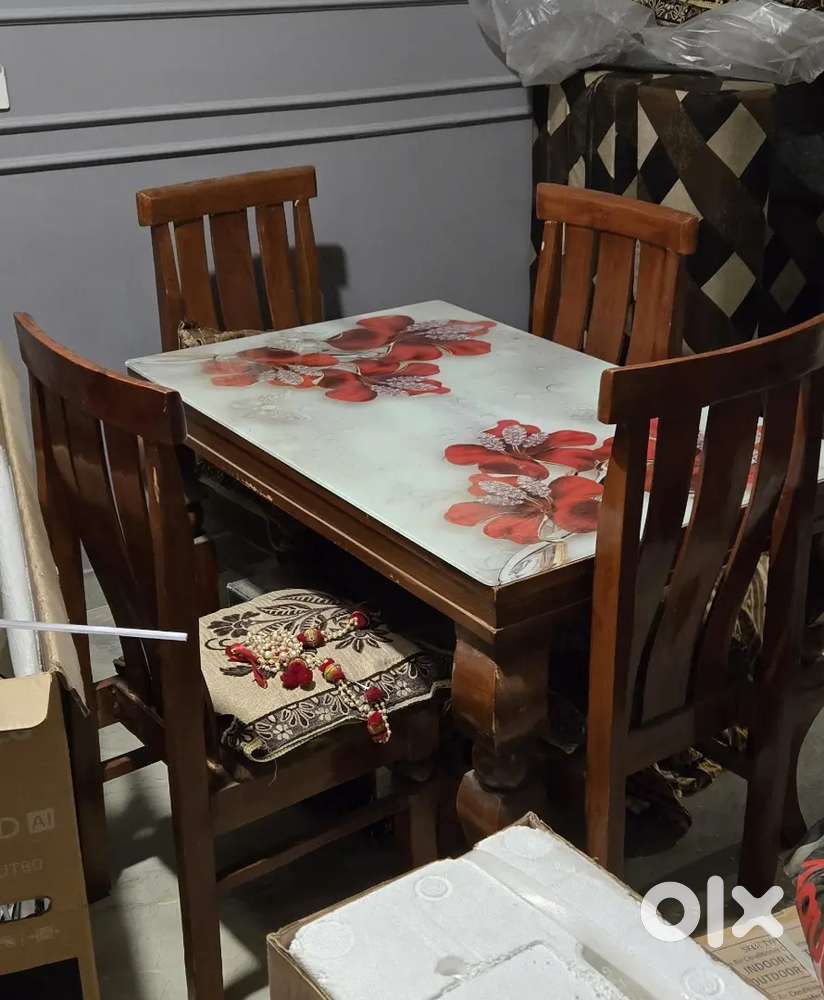 Dining table 4 chairs