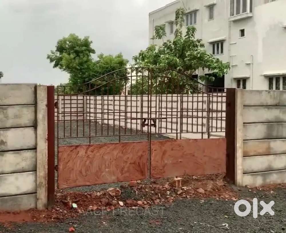 2400 sqft plot with two rooms & washroom available for Commercial Use