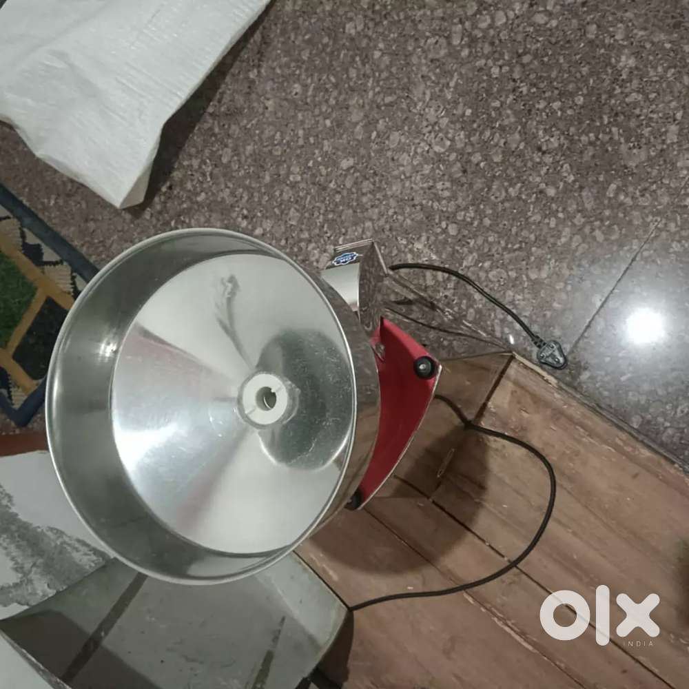Aata chakki machine