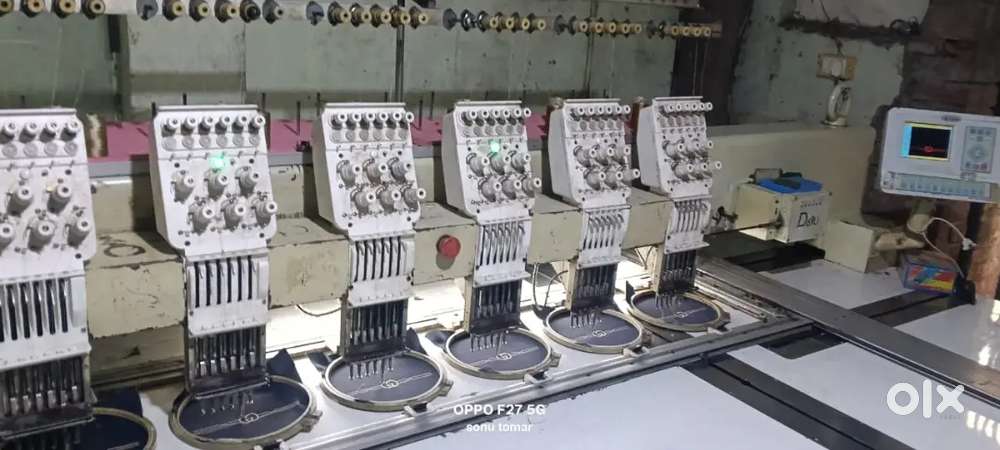 Computer embroidery machine