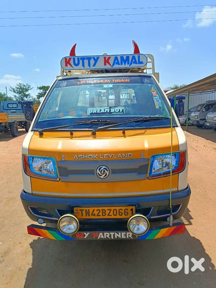 ASHOK LEYLAND DOST LS+