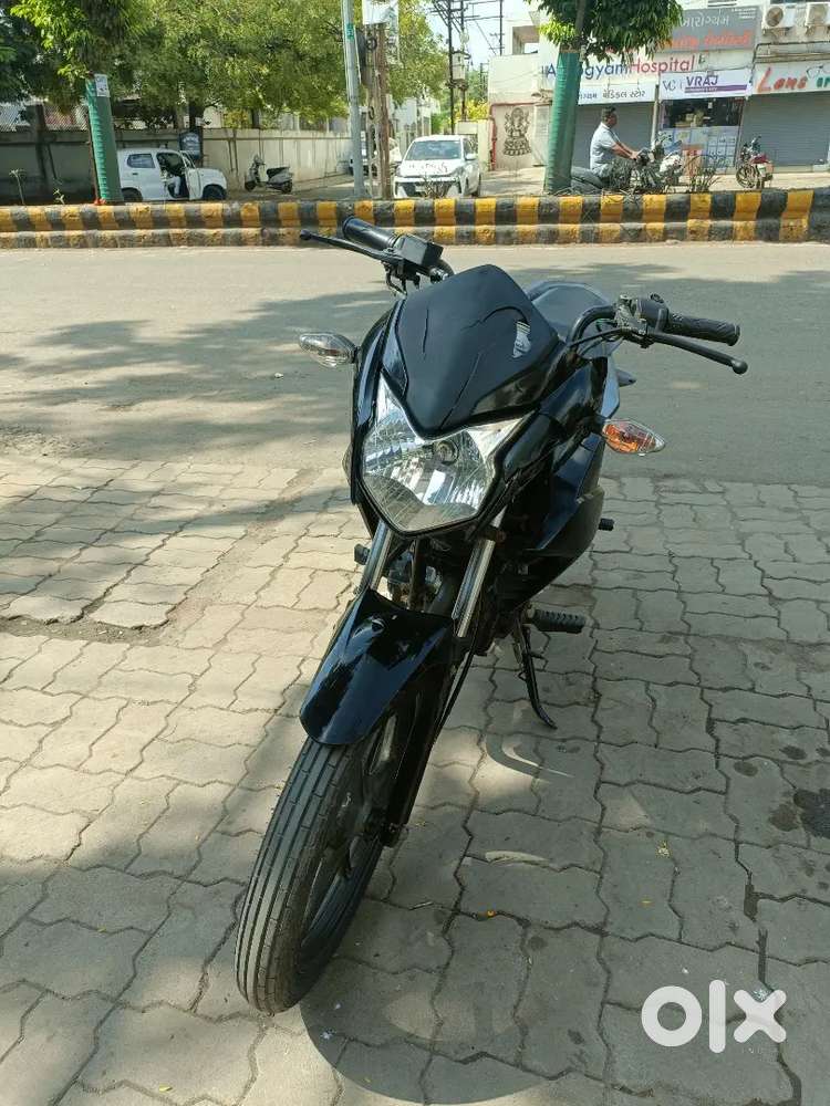 Twister bike for sale in GOOD condition disc brakes and self-start