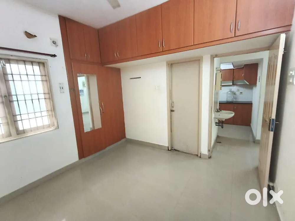 2 BHK , Kamakotti nagar ,Pallikaranai