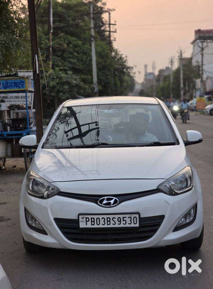 Hyundai i20 Sportz 1.2 BS-IV, 2012, Petrol