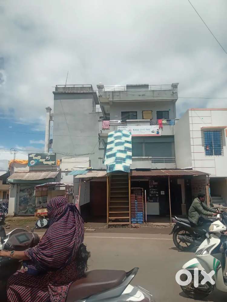 1500 Sq ft gala for rent on rahimatpur road touch