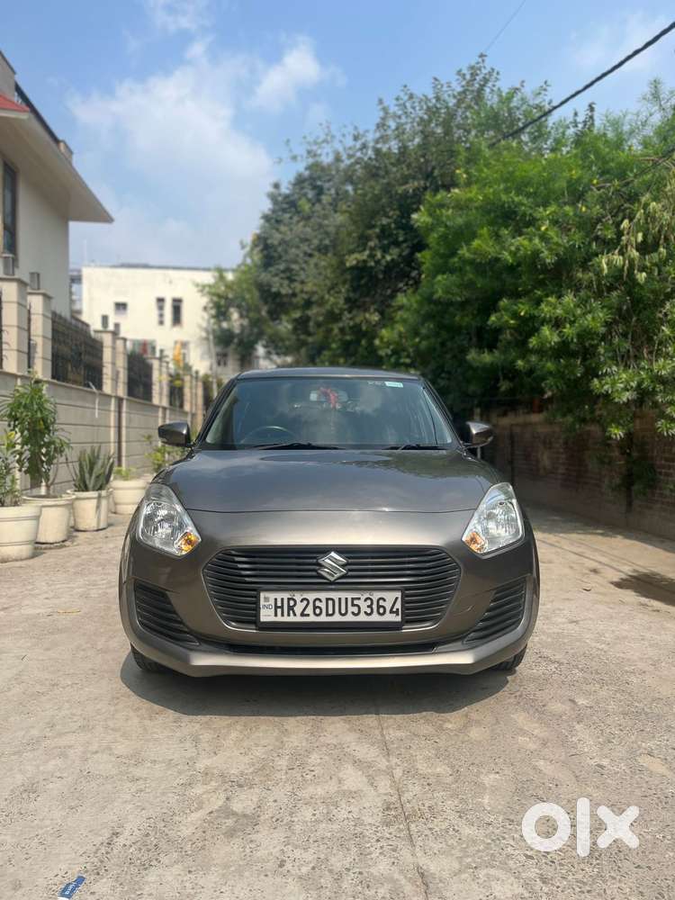 Maruti Suzuki Swift AMT VVT VXI, 2018, Petrol