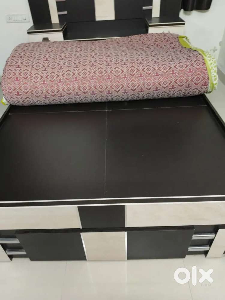 Wooden Storage cot