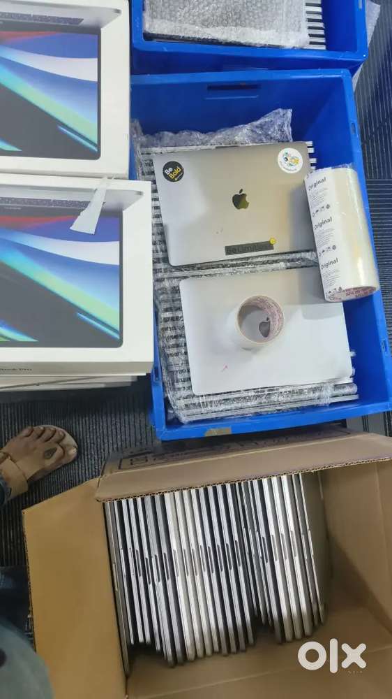15months apple care pluswarranty MacBook pro 14m2pro 16gb ram512gb ssd