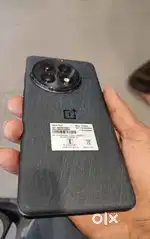 ONE PLUS 13 BLACK 16/512. 3 MONTH OLD LOOK LIKE NEW