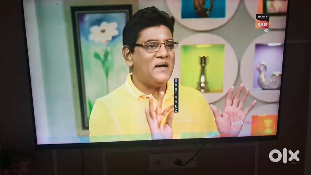 My 55 inch Android tv..minor nicheki border pe color line aa rahi he .