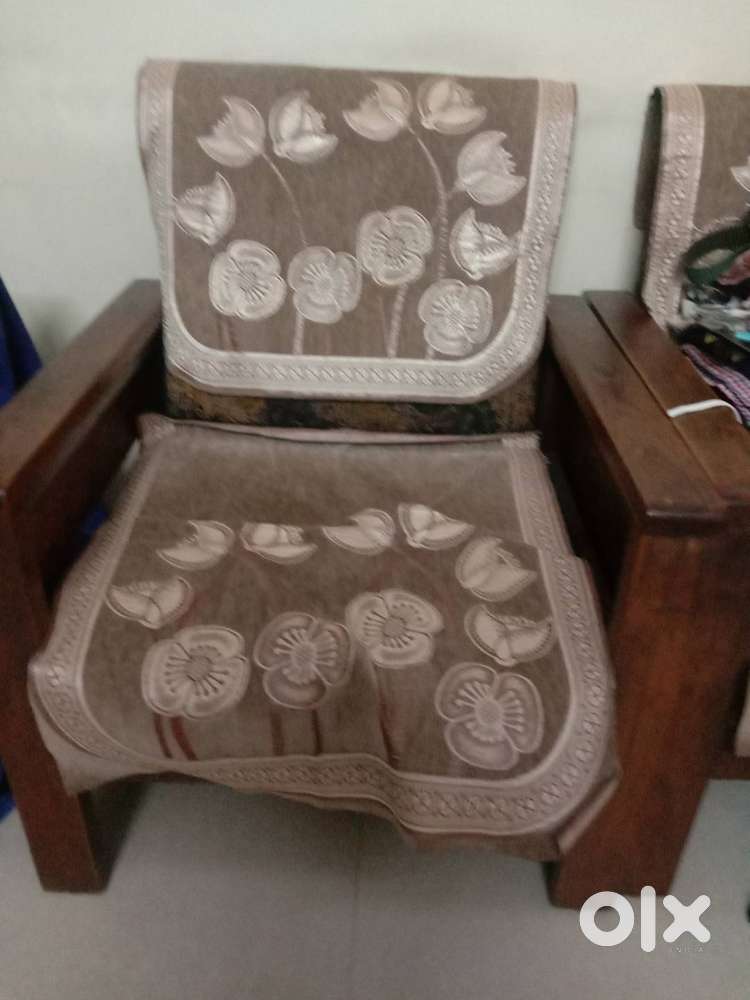 Sofa of sagwan wood