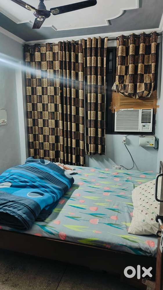 1 Room Vacant in Independent Owner Free Fully Furnished 2 BHK Flat