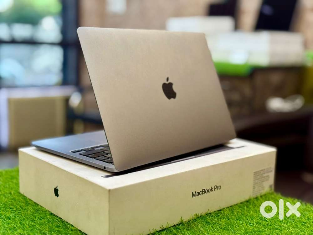 MacBook Pro M1 8/256 – Original Box, Charger & Bill  93% Battery