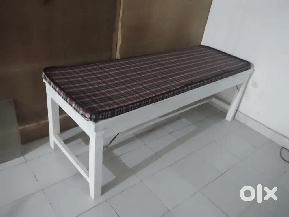 I went to sell my physiotherapy setup
