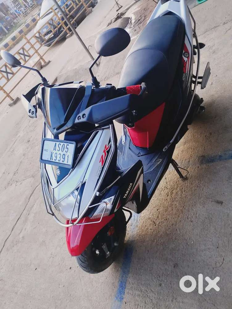 Yamaha rayzr , well maintained, still brand new