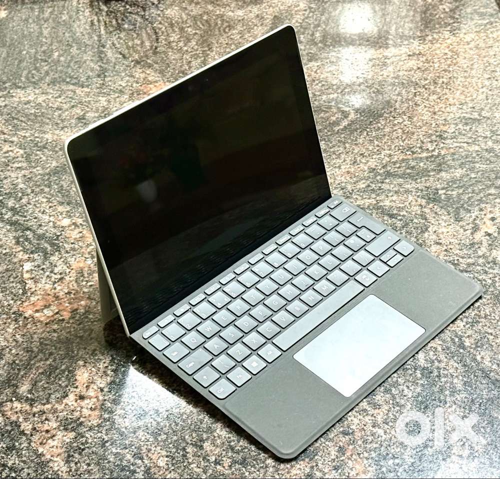 Microsoft Surface Go