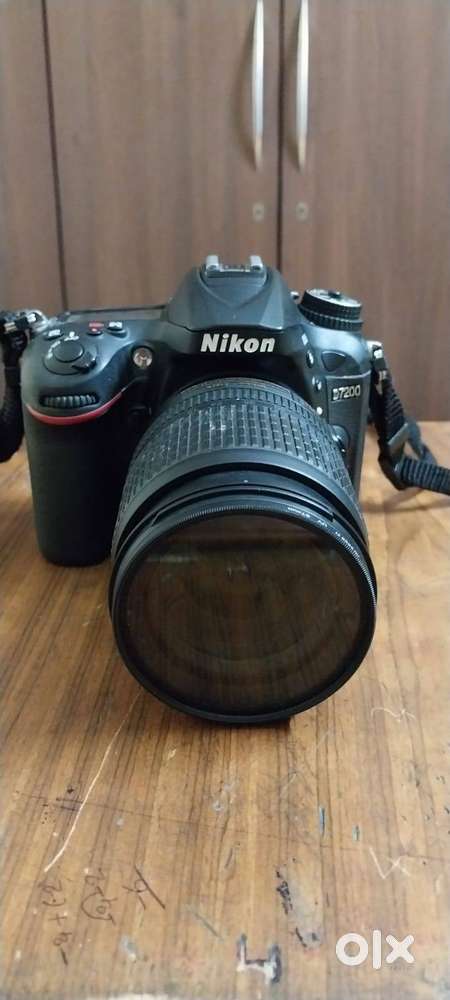 Nikon 7200