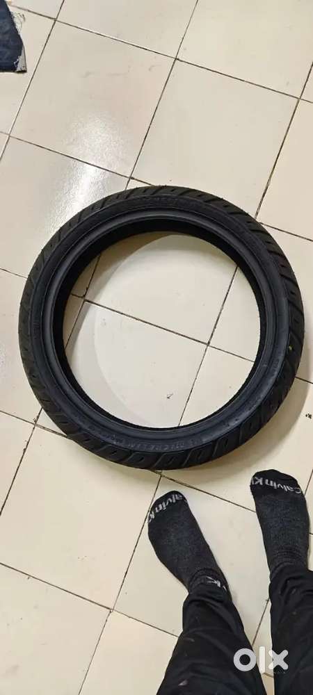 140/60/17 Michelin bike tyre