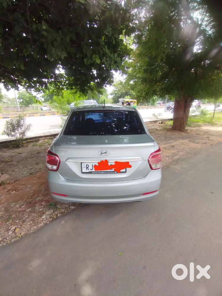 Hyundai Xcent 2015 Diesel Well Maintained
