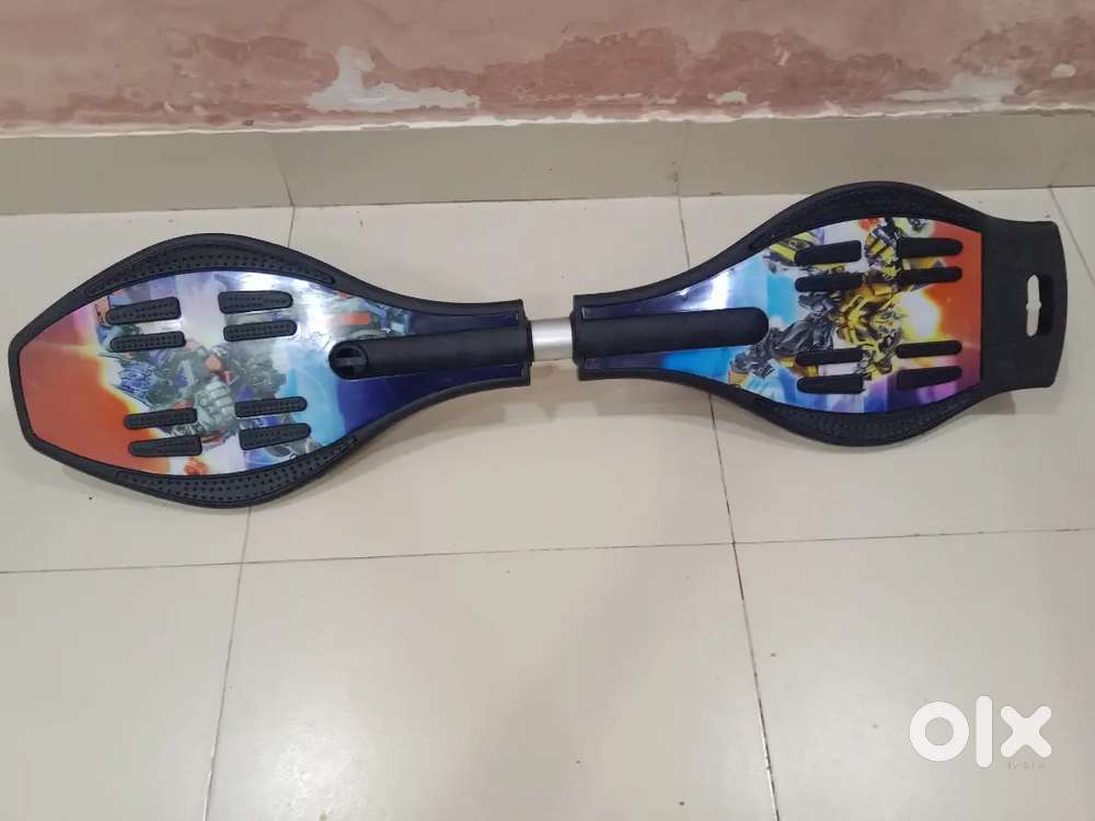 Stylish Transformer Design Wave Board / Caster Board – Great Condition