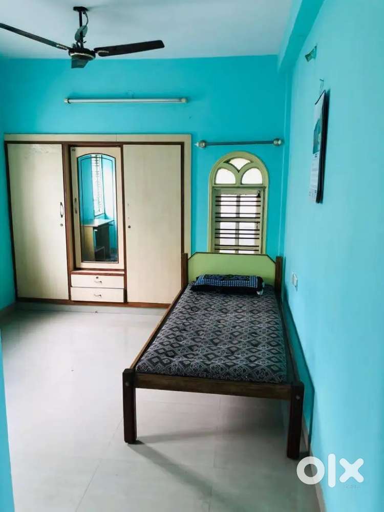 Guruwar Peth 1RK  House for Rent