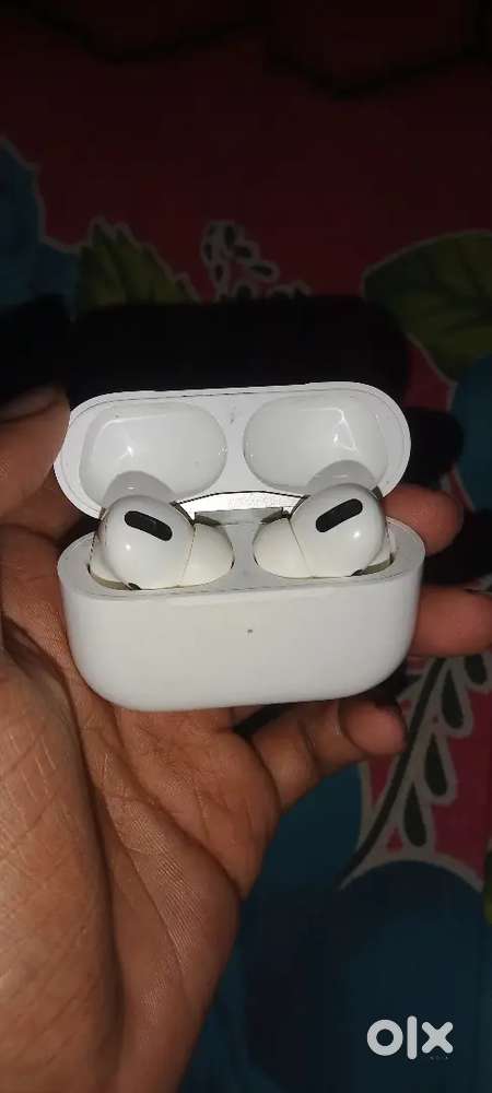 Apple airpods pro, real and good conditions all oky