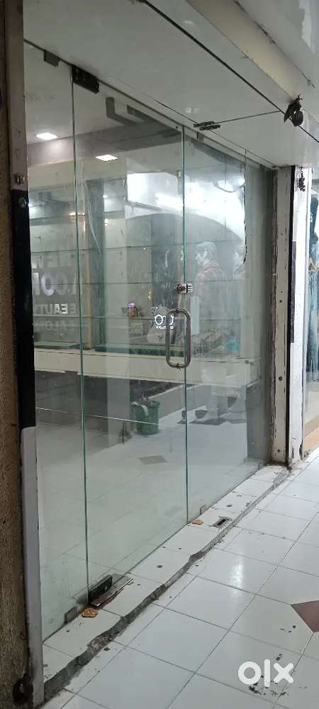 Road side shop on rent for Pan Parlor / Tea stall/ Electric vehicle