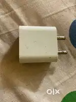 IPhone 20w adapter