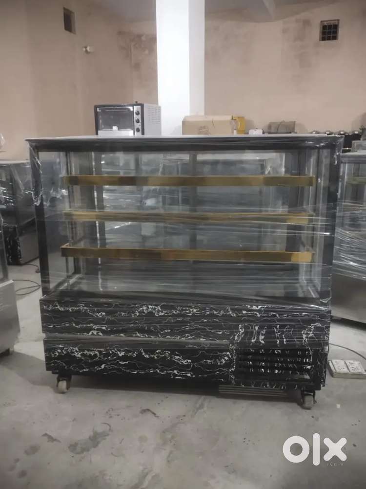 5 feet display counter fresh piece