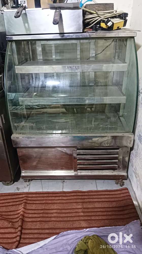 Sale Display cooling counter