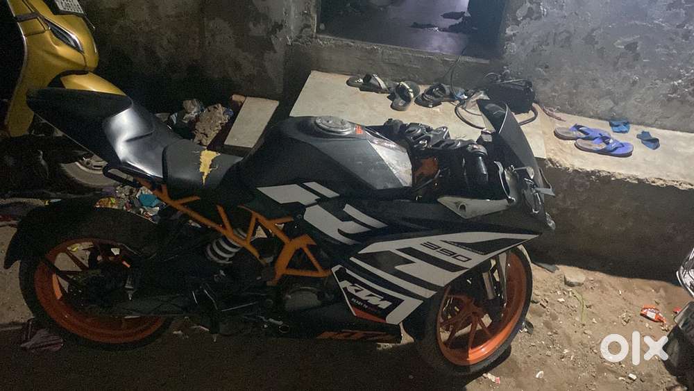 Metar bwn hsi aur gadi me chuta kharca hai