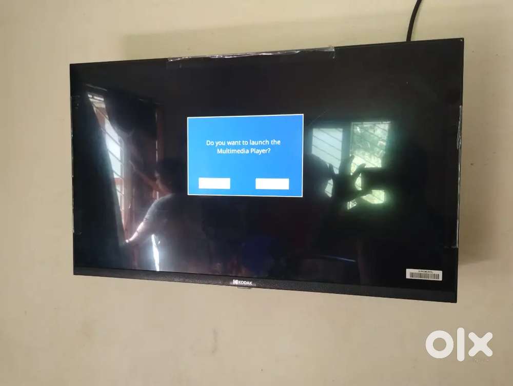 Kodak LED TV 32inch 2 years old with Tata ply setupbox