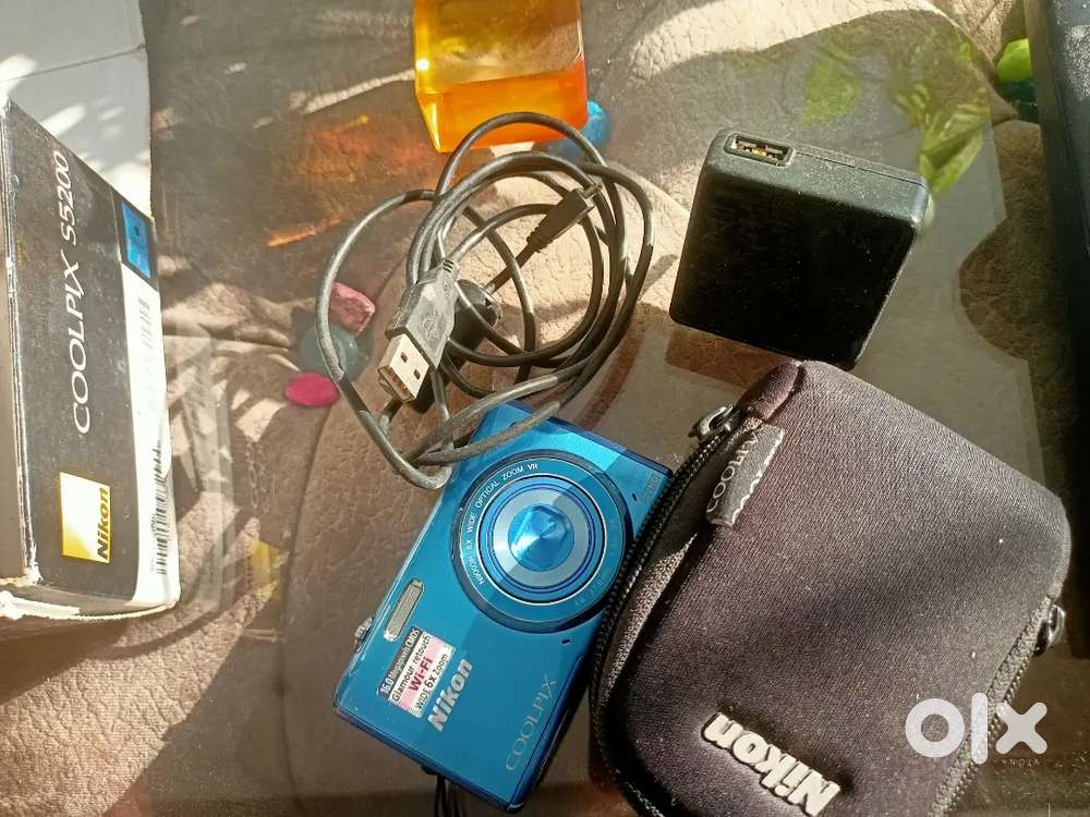 Nikon Coolpix S5200