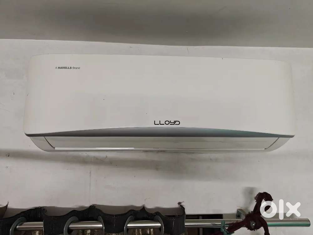 1 ton Lloyd 3star ac 2 years use only