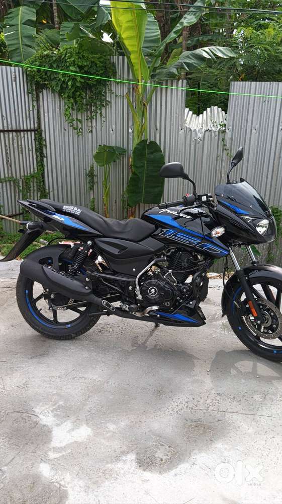 Bajaj pulsar 150 single seat with graphics 2025 model
