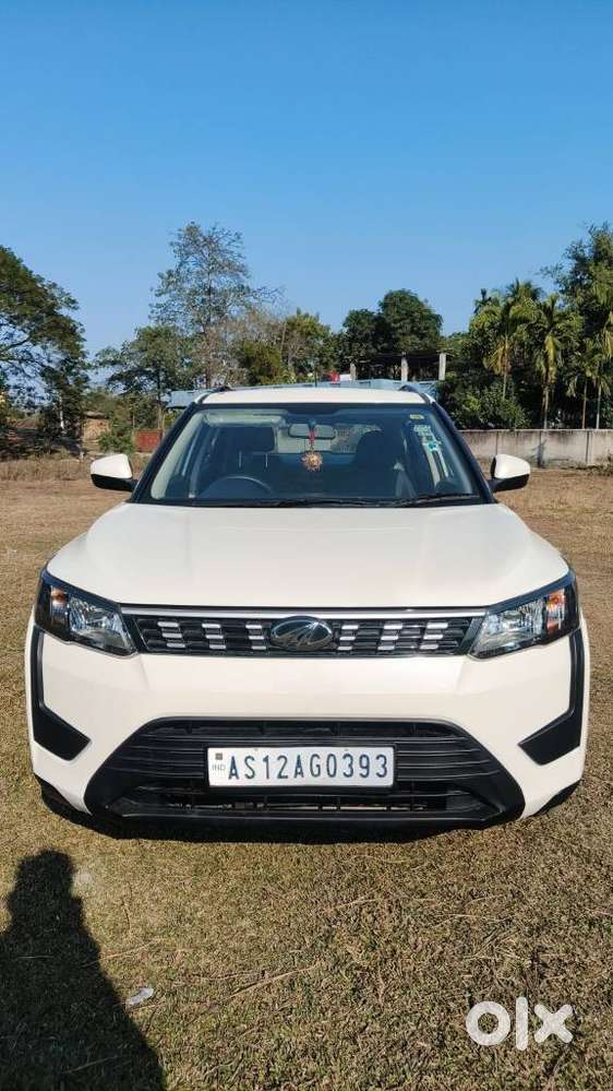Mahindra XUV300 1.2 W6 AMT Petrol, 2022, Petrol