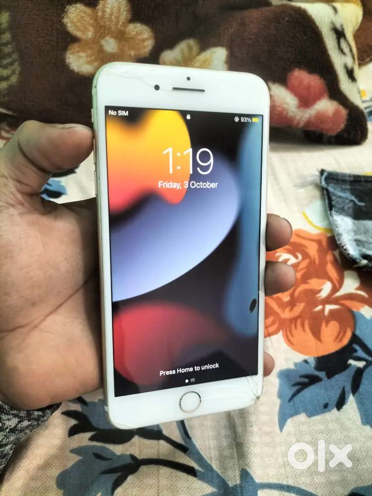 Iphone 7plus 32 gb in very good condition