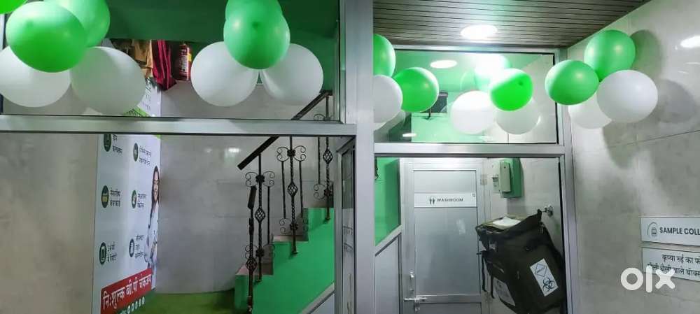 Sell 10× 20 ka seperate well  furnished Basement