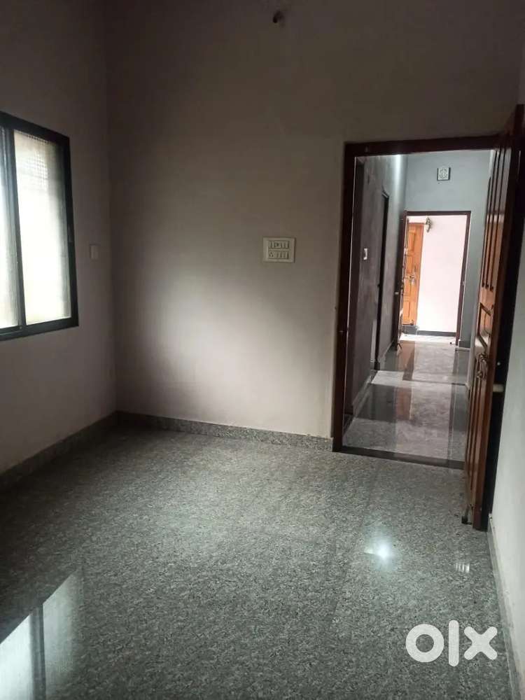 2BHK house near Thakur Para