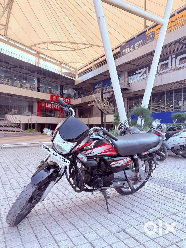 HF Deluxe model 2019 good condition finance bhi ho jayegi